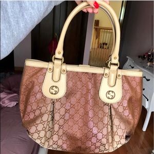 Gucci Scarlet Tote!